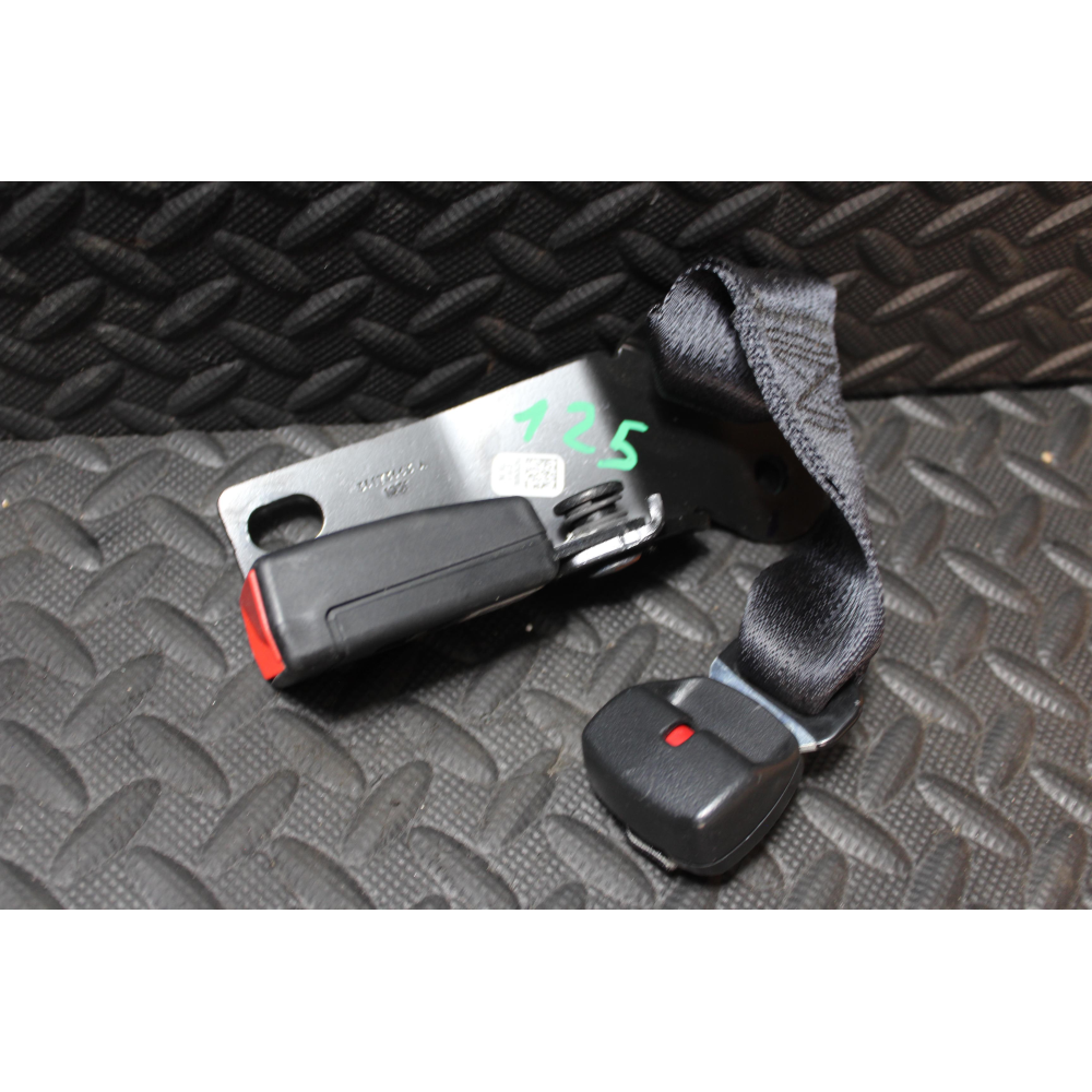 34229290DBLC FIBBIA CINTURA SICUREZZA POSTERIORE CENTRALE JEEP COMPASS (MP,M6)(2016 >) 1.6CRD 120CV 88KW
