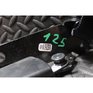 34229290DBLC FIBBIA CINTURA SICUREZZA POSTERIORE CENTRALE JEEP COMPASS (MP,M6)(2016 >) 1.6CRD 120CV 88KW