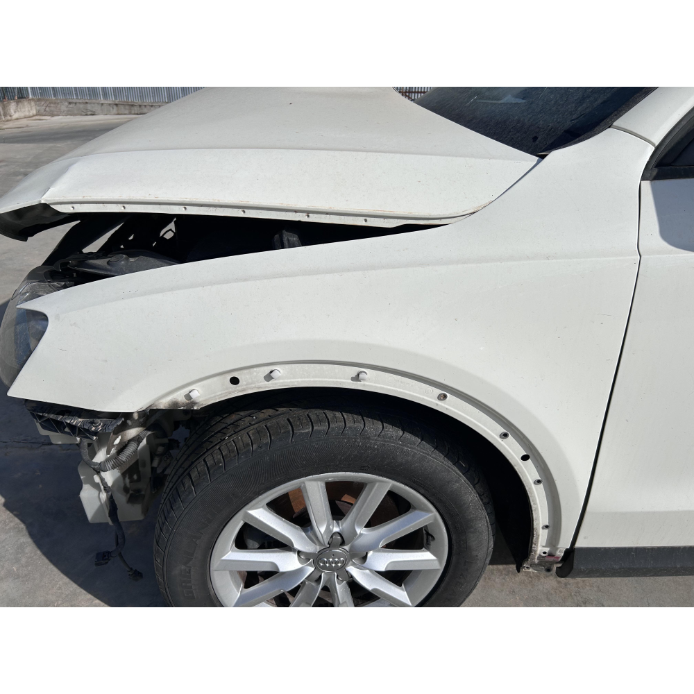 PARAFANGO ANTERIORE SX SINISTRO AUDI Q3 (8UB,8UG)(2011 >) 8U0821105