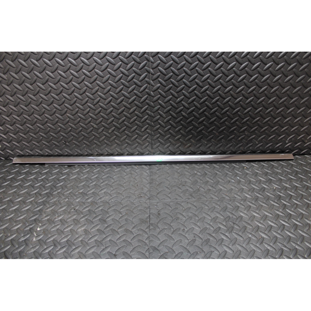 RASCHIAVETRO ESTERNO POSTERIORE SINISTRO CROMATO JEEP CHEROKEE 5 (KL)(2013 >)