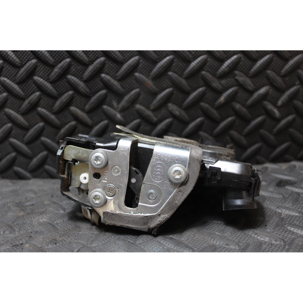 SERRATURA SPORTELLO ANTERIORE DESTRA 3P SUZUKI GRAND VITARA 2 II (JT,TE,TD)(05-15)