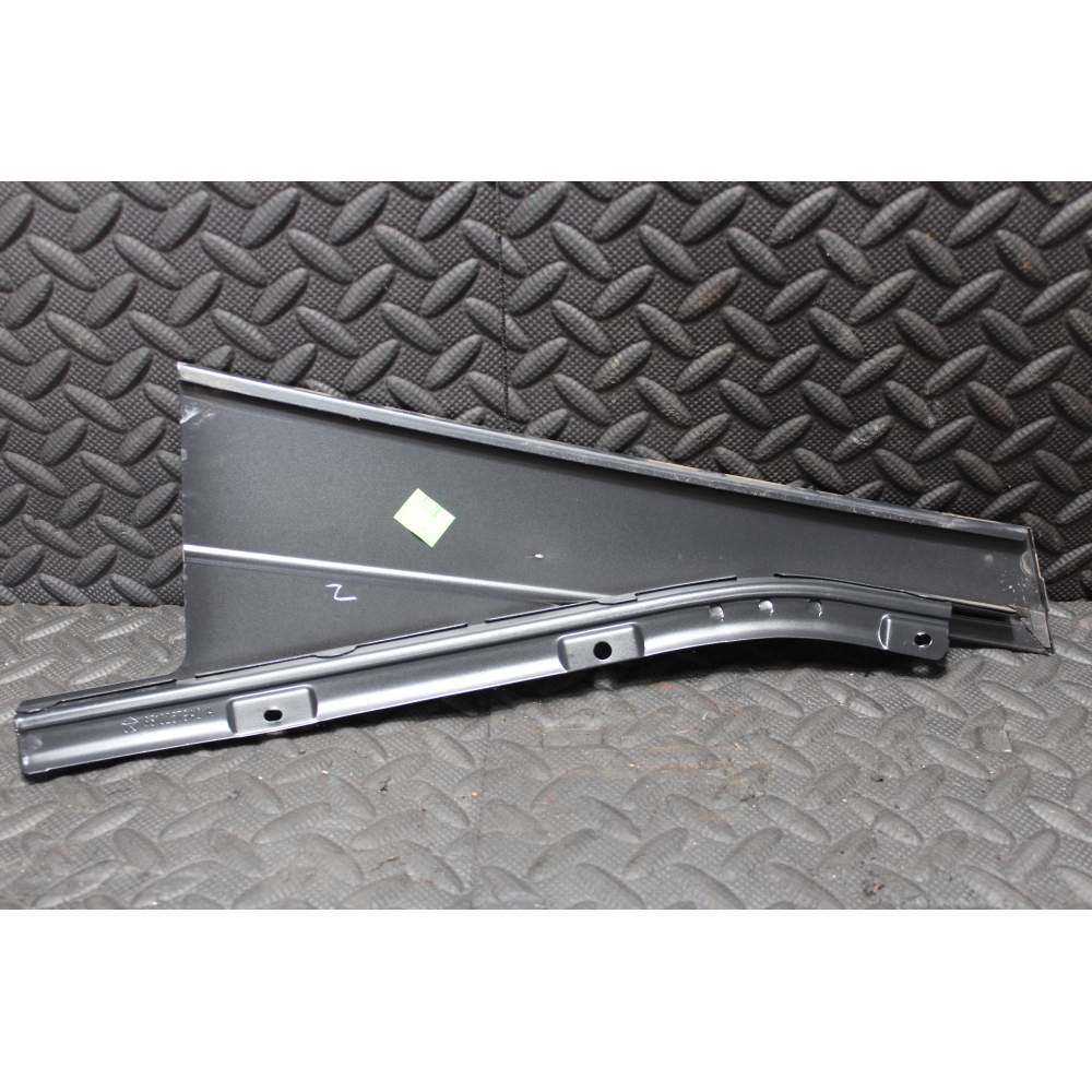 68102579AC MODANATURA SPORTELLO POSTERIORE SINISTRO LAT POST JEEP CHEROKEE 5 (KL)(2013 >) 2.2 CRD COD MOT; LAU61