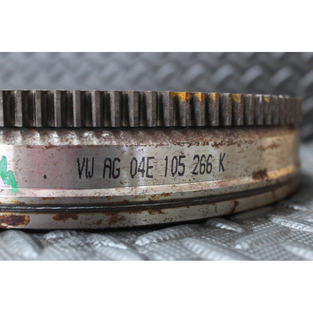 04E105266K VOLANO BIMASSA AUDI SKODA VW TROC 1.5 TSI DSG (2020) PARI AL NUOVO 10.000KM