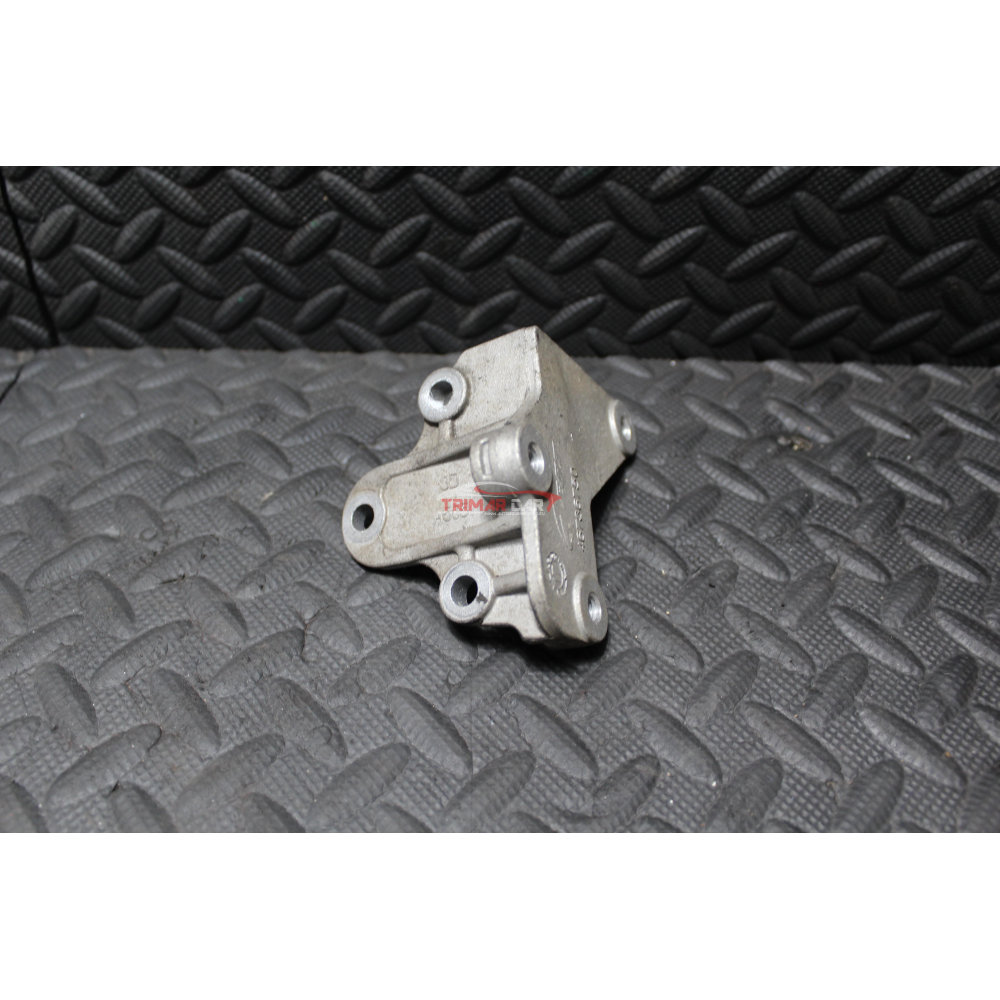 46736750 SUPPORTO CAMBIO MOTORE FIAT 500L (351,352)(2012 >) 1.3 MULTIJET