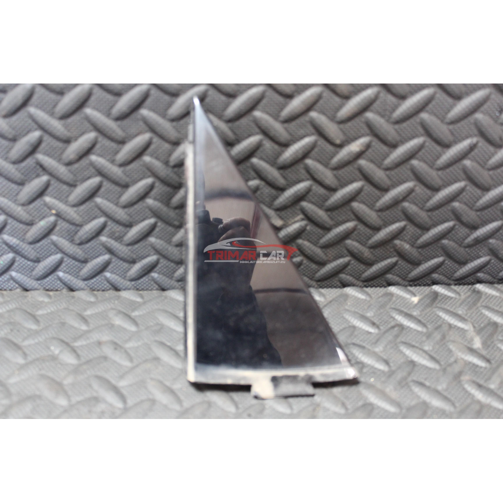 5F4839638C TRIANGOLO PORTA POSTERIORE DESTRA ESTERNO SEAT LEON (5F1)(2012 >) 1.6TDI 81KW 110CV CXXB