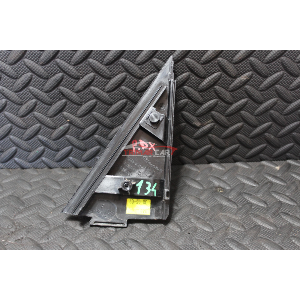 5F4839638C TRIANGOLO PORTA POSTERIORE DESTRA ESTERNO SEAT LEON (5F1)(2012 >) 1.6TDI 81KW 110CV CXXB