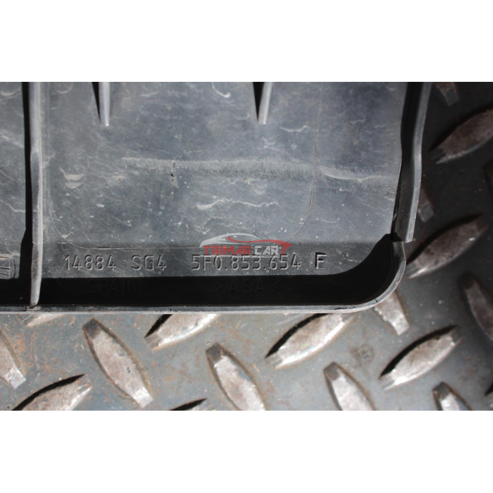 5F0853654E MASCHERINA GRIGLIA ANTERIORE SEAT LEON (5F1)(2012 >) *2 TENUTE KO