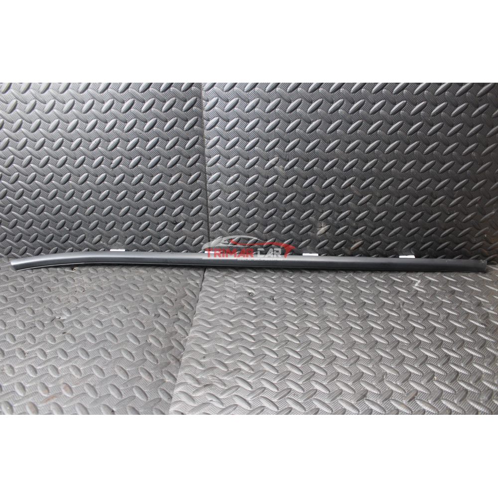 RASCHIAVETRO ESTERNO POSTERIORE SINISTRO HYUNDAI TUCSON (TL)(2015 >) 1.7 CRDI 141CV 104KW D4FD