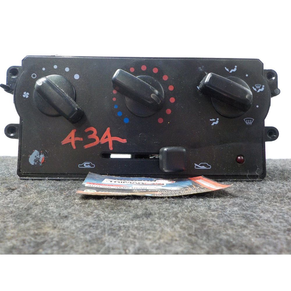 CENTRALINA COMANDO CLIMA MANUALE NISSAN MICRA 2 (K11) [1992-2003] 7040230733