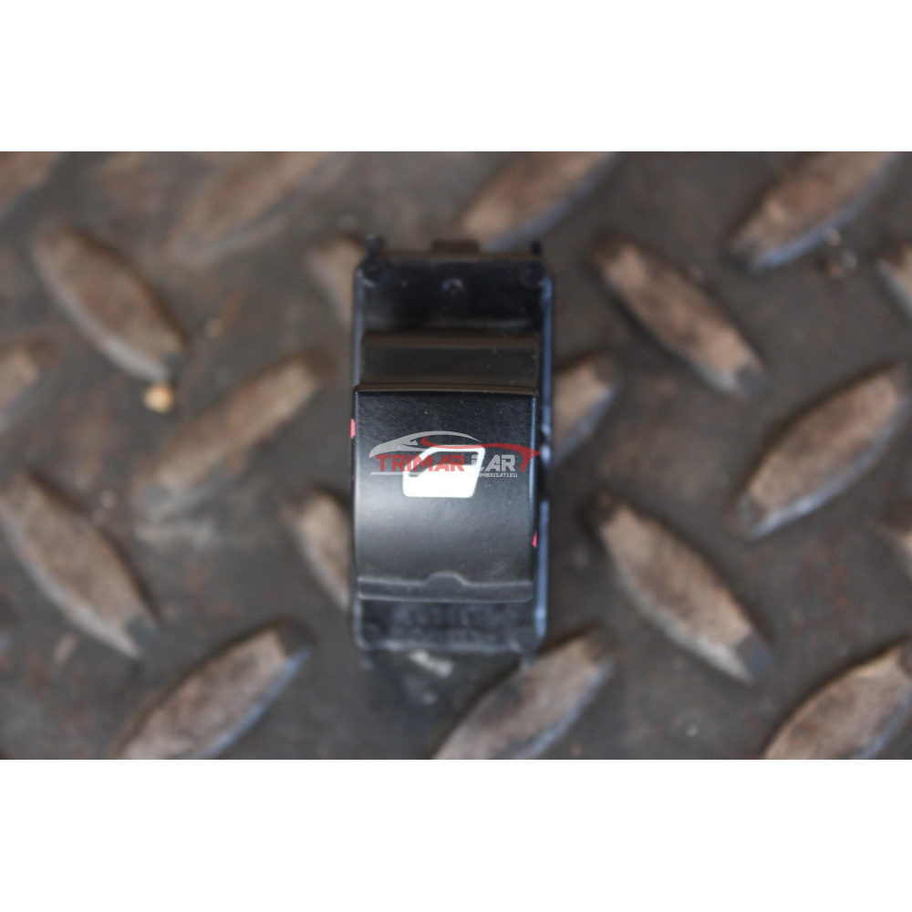 13483539 INTERRUTTORE ALZAVETRO ANTERIORE DESTRO CITROEN C3 AIRCROSS II 2 (2023) 1.2 110CV 81KW EB2ADT/EU63 HNP