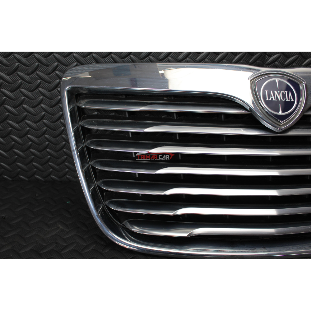 68146910AA MASCHERINA GRIGLIA ANTERIORE LANCIA THEMA 2 (LX)(2011 IN POI) 3.0 D 239CV 176KW COD MOT; EXF