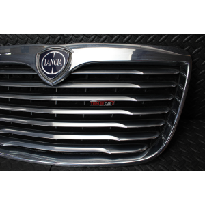 68146910AA MASCHERINA GRIGLIA ANTERIORE LANCIA THEMA 2 (LX)(2011 IN POI) 3.0 D 239CV 176KW COD MOT; EXF