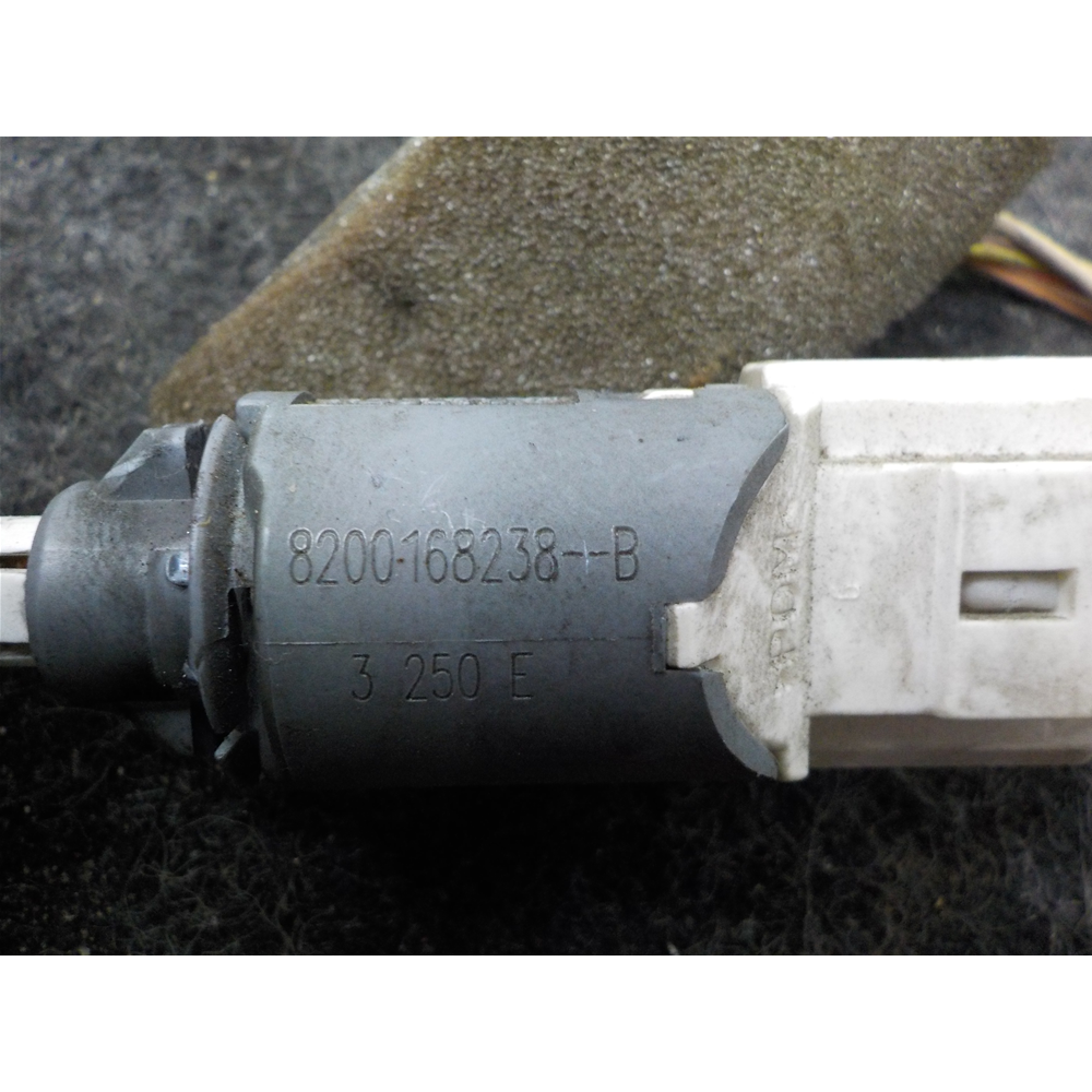 INTERRUTTORE PULSANTE PEDALE FRENO RENAULT SCENIC 2 (JM) [03-09] 8200168238--B