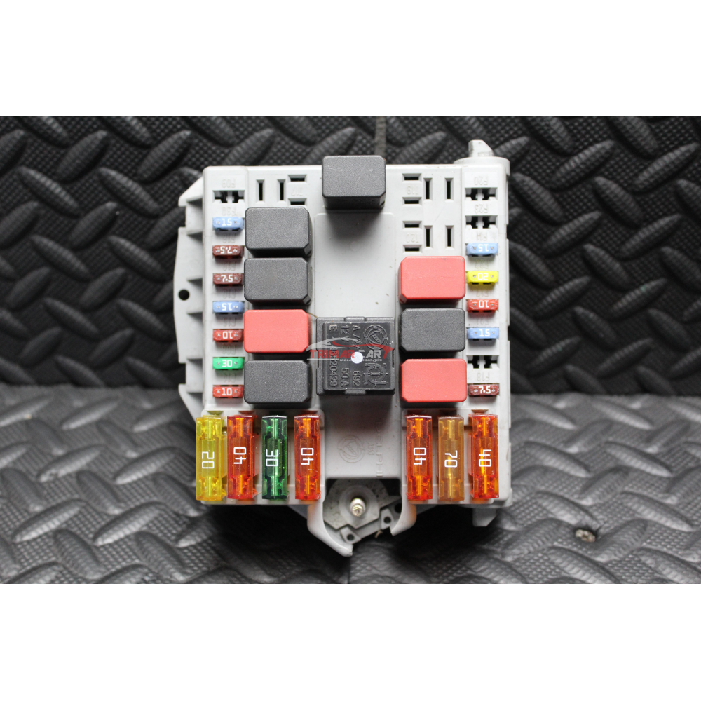 51763772 CENTRALINA SCATOLA PORTAFUSIBILI FIAT DOBLO Cargo 1 (223)(05-10)  1.3 JTD 75 CV 199A2000