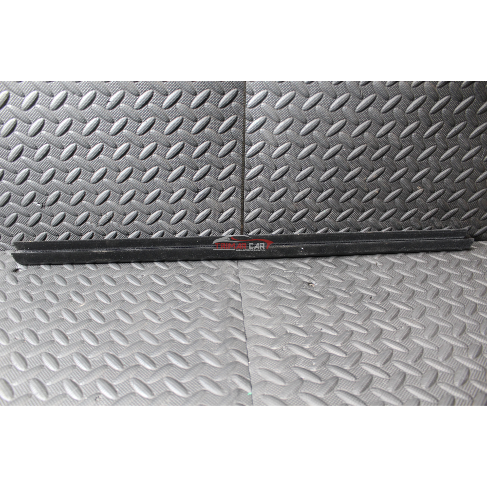 68103096AC RASCHIAVETRO INTERNO POSTERIORE DESTRO JEEP CHEROKEE 5 (KL)(2013 >)