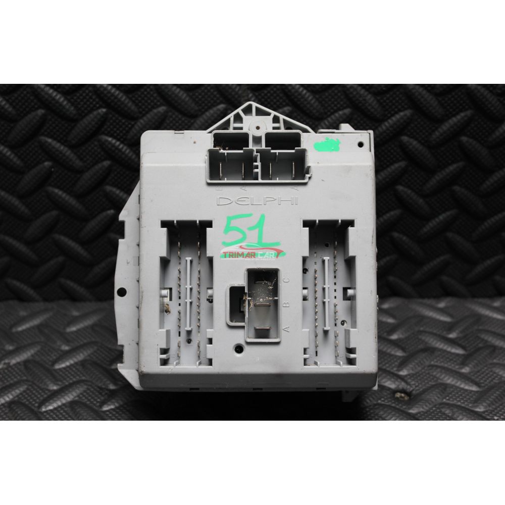 51763772 CENTRALINA SCATOLA PORTAFUSIBILI FIAT DOBLO Cargo 1 (223)(05-10)  1.3 JTD 75 CV 199A2000