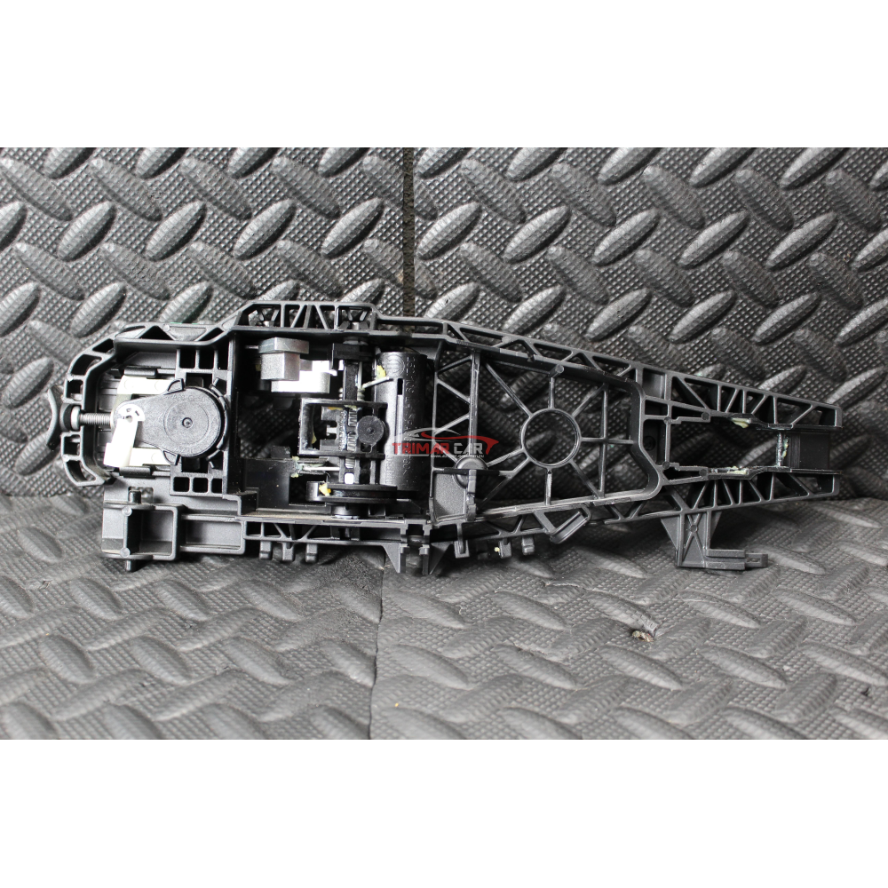 52065130 SUPPORTO MANIGLIA ESTERNA ANTERIORE SINISTRA FIAT 500X (334)(2014 >)