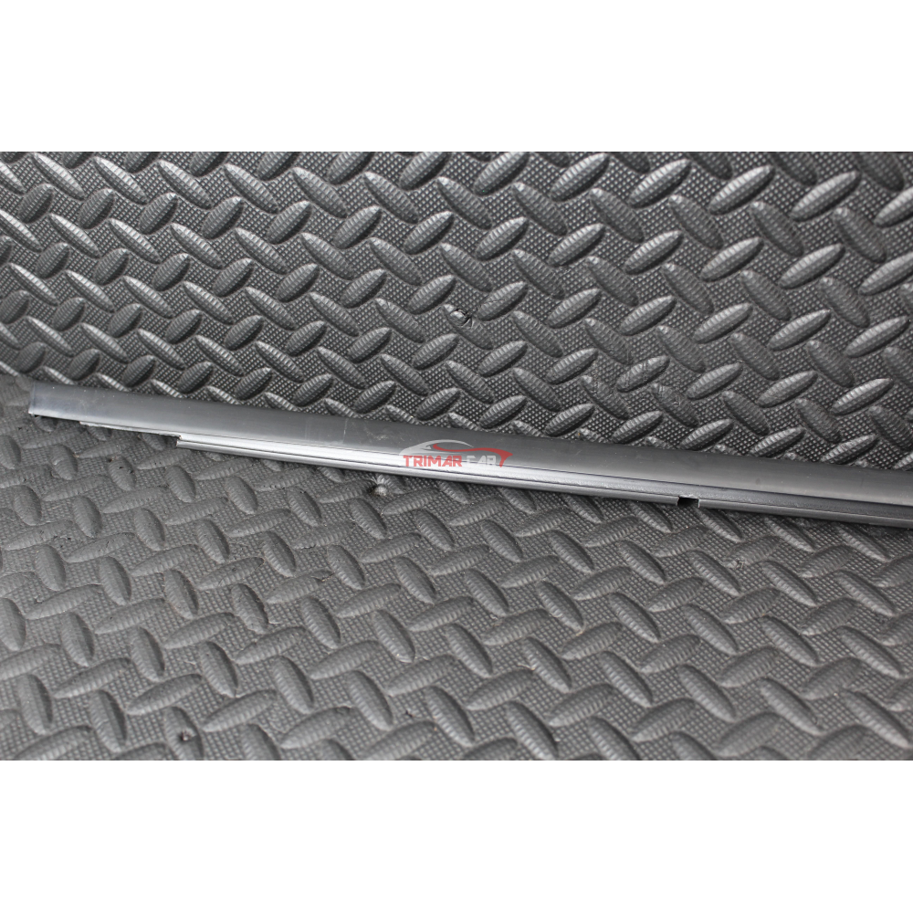 51936594 RASCHIAVETRO ESTERNO ANTERIORE DESTRO FIAT 500X (334)(2014 >)