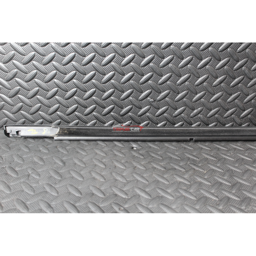 51936662 RASCHIAVETRO ESTERNO ANTERIORE SINISTRO FIAT 500X (334)(2014 >)