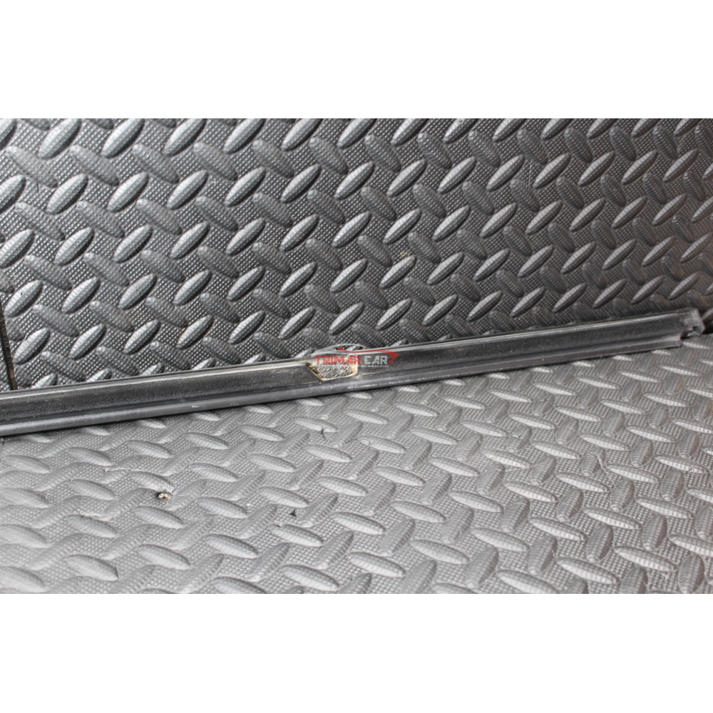 51936662 RASCHIAVETRO ESTERNO ANTERIORE SINISTRO FIAT 500X (334)(2014 >)