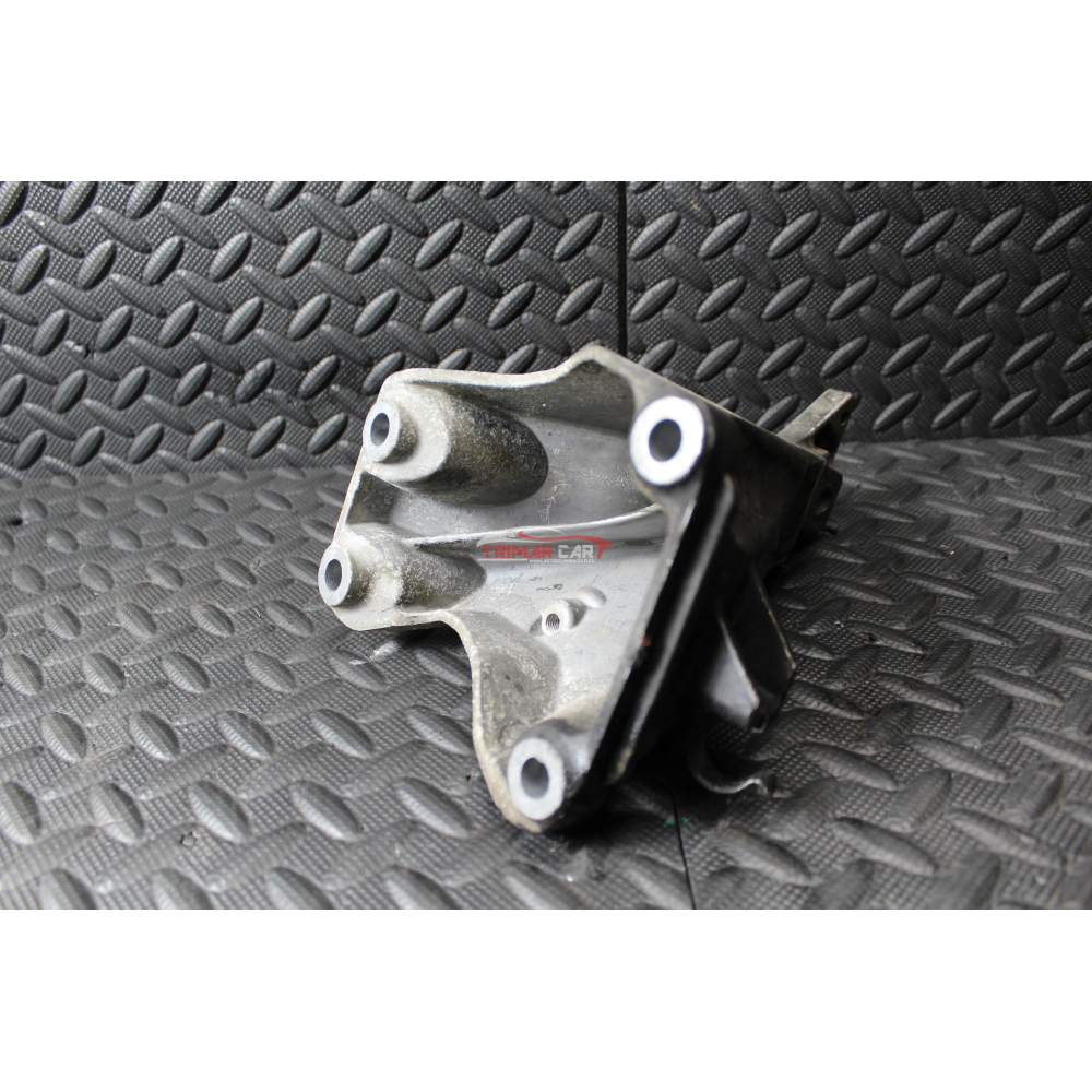 22116781916 SUPPORTO MOTORE BMW SERIE 1 (E81)(2006-2011) 120D