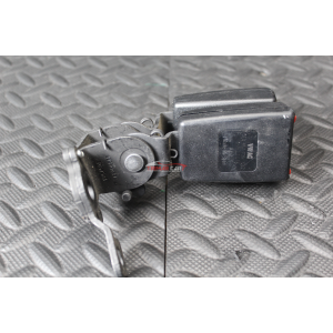 5F0857739QVZ AGGANCIO CINTURA SICUREZZA POSTERIORE CENTRALE SEAT LEON (5F1)(2012 >) 1.6TDI 81KW 110CV CXXB