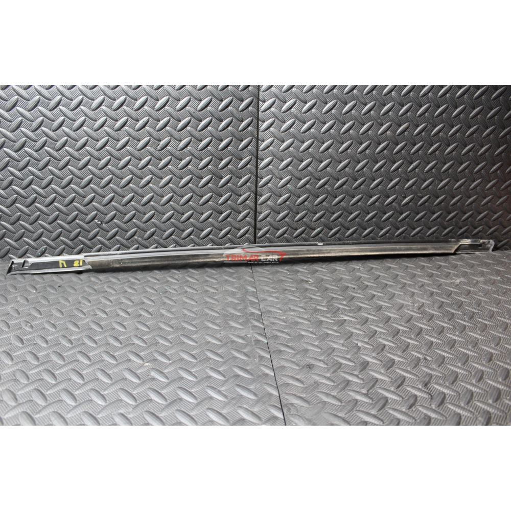 RASCHIAVETRO ESTERNO POSTERIORE DESTRO FIAT 500X (334)(2014 >)