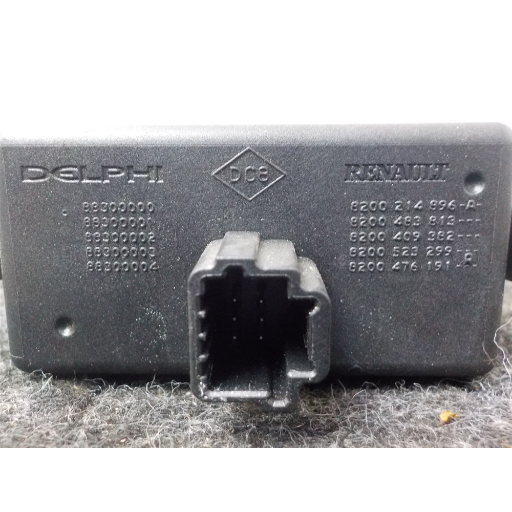 TASTO 4 FRECCE E CHIUSURA PORTE RENAULT CLIO 3 [2005-2012] 8200214896A