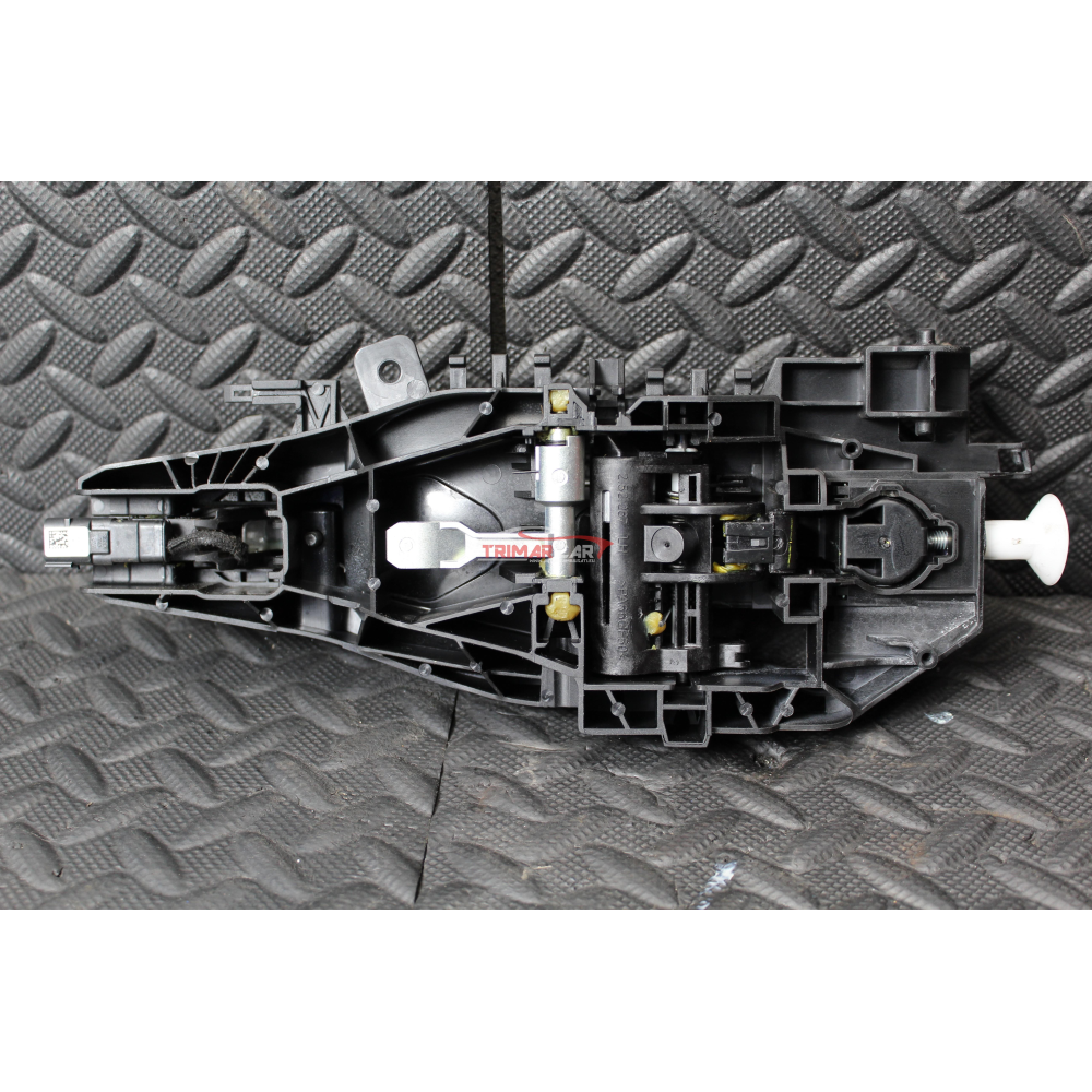 50545351 MANIGLIA ESTERNA POSTERIORE SINISTRA ALFA ROMEO GIULIA 2 (952)(2015 >)