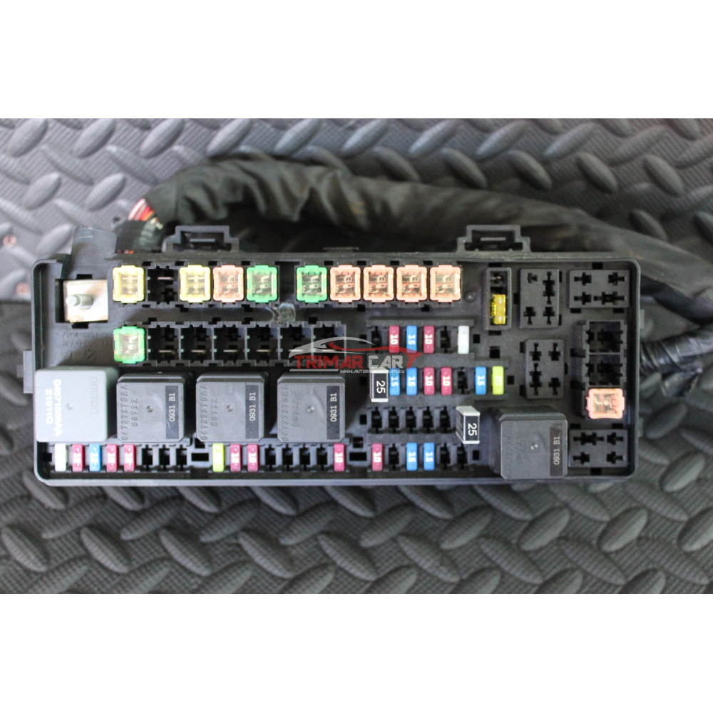 K68092914AD CENTRALINA SCATOLA PORTAFUSIBILI BAULE LANCIA THEMA 2 (LX)(2011 >) 3.0D 239CV 176KW VM24D / EXF