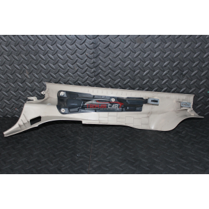 K1KL40HL1AF 1KL40TRMAA PROFILO BATTITACCO POSTERIORE DESTRO LANCIA THEMA 2 (LX)(2011 >) 3.0D 239CV 176KW VM24D / EXF