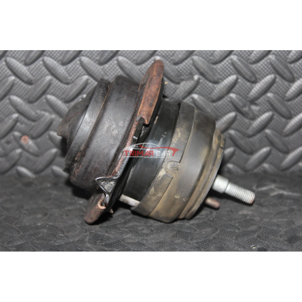 K68089774AC SUPPORTO MOTORE DESTRO LANCIA THEMA 2 (LX)(2011 >) 3.0D 239CV 176KW VM24D / EXF