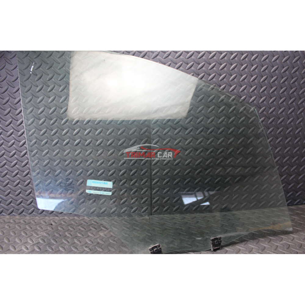43R-000464 VETRO SCENDENTE PORTA ANTERIORE DESTRA PEUGEOT 2008 (CU)(2013 >) 1.6 HDI 92CV 68KW 9H06 9HP