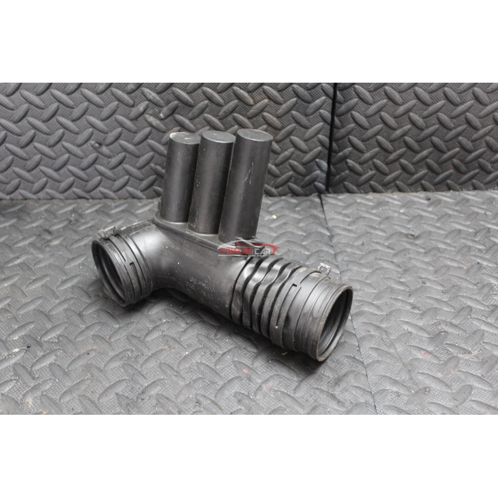 04E129651C TUBO MANICOTTO ASPIRAZIONE ARIA VW GOLF 7 VII (2012 >) 1.4TFSI