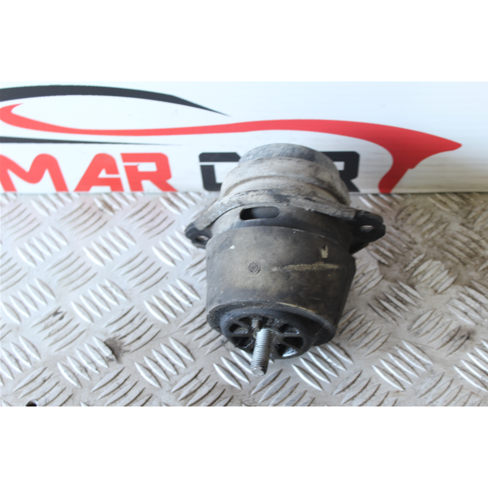 SUPPORTO MOTORE AUDI Q7 (4L) [2005-2015] 3.0 TDI V6 (176KW) 240CV 24V 7L8199131A