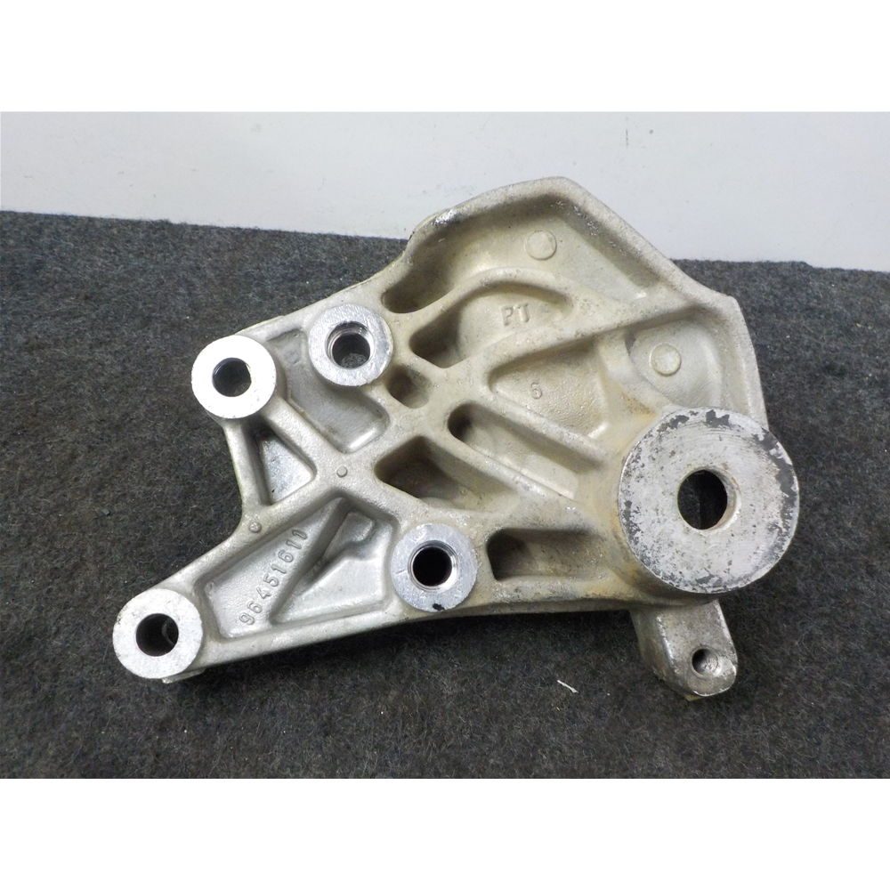 SUPPORTO MOTORE PEUGEOT 407 SW (6E) [2004-2012] COD: 96451611