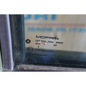 43R-000263 VETRO SCENDENTE PORTA ANTERIORE DESTRA JEEP WRANGLER 3 (JK)(2007-2018) 3.6 V6