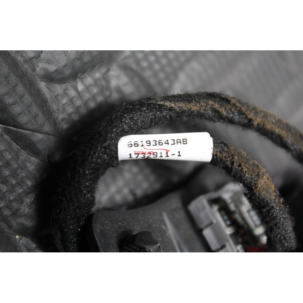 K68193643AB LUCE INTERNA CORTESIA JEEP WRANGLER 3 (JK)(2007-2018) 3.6 V6