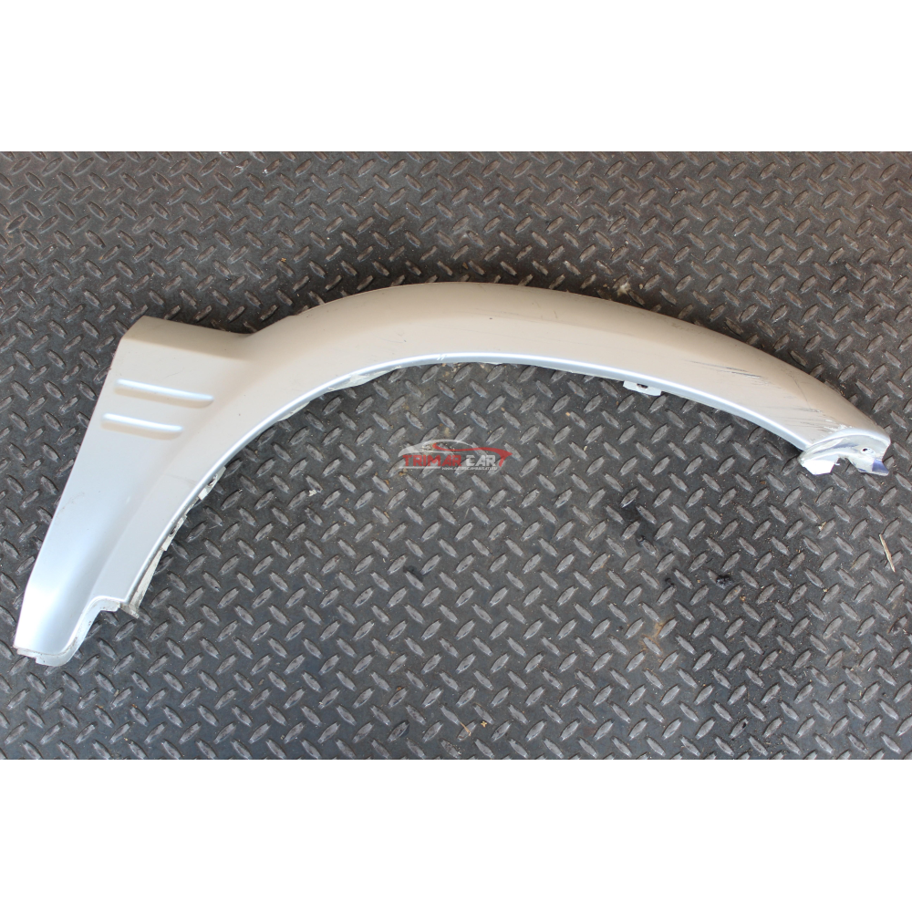 638107F600 FASCIONE PASSARUOTA ANTERIORE DESTRO 5P NISSAN TERRANO 2 II (R20)(92-07) 2.7 TDI 4WD 125CV 92KW TD27TI