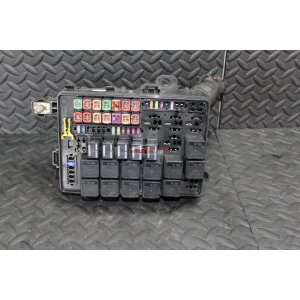 K68081218AB CENTRALINA SCATOLA PORTAFUSIBILI LANCIA THEMA 2 (LX)(2011 >) 3.0D 239CV 176KW VM24D / EXF