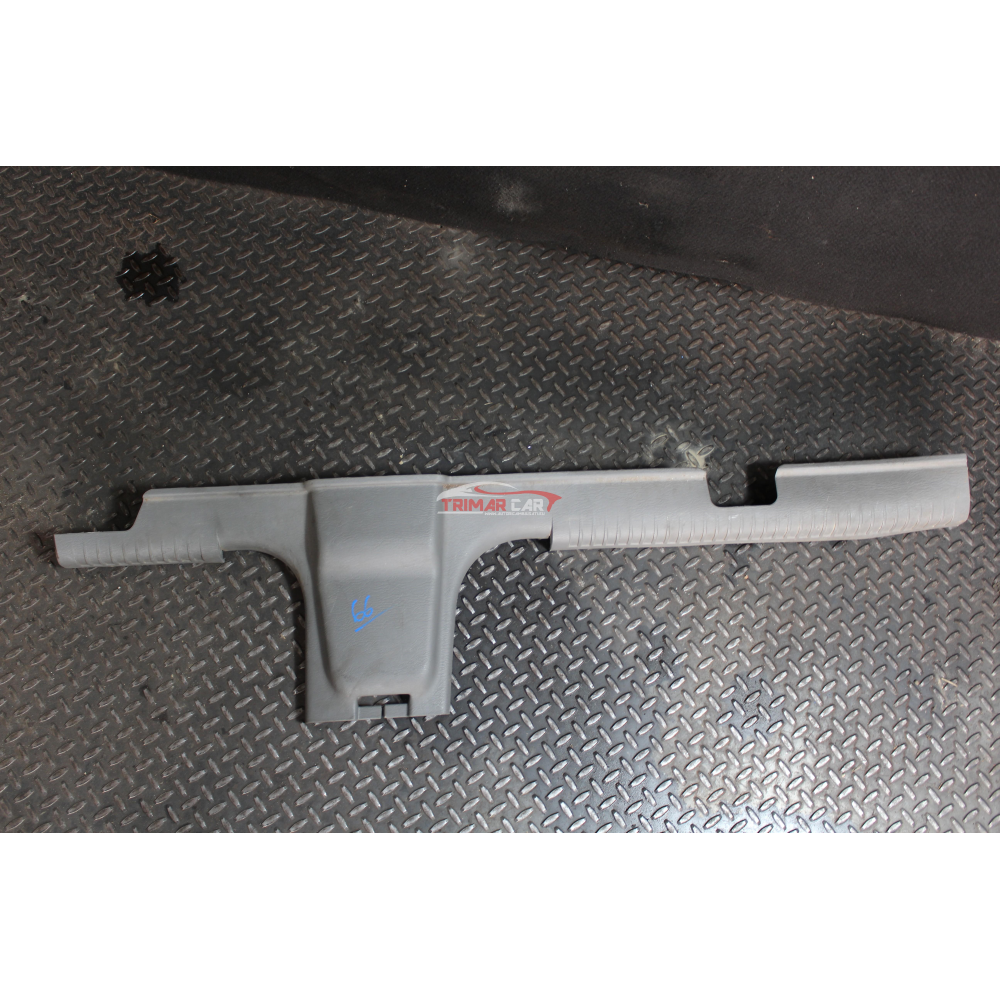 5GG22TRMAK PROFILO BATTITACCO ANTERIORE DESTRO JEEP CHEROKEE 3 (KJ)(01-08) 2.8 CRD 150CV 110KW 4X4 ENF VM31C