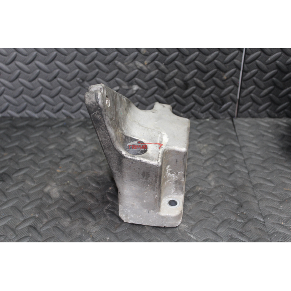 K04726019AC SUPPORTO MOTORE LANCIA THEMA 2 (LX)(2011 >) 3.0D 239CV 176KW VM24D / EXF