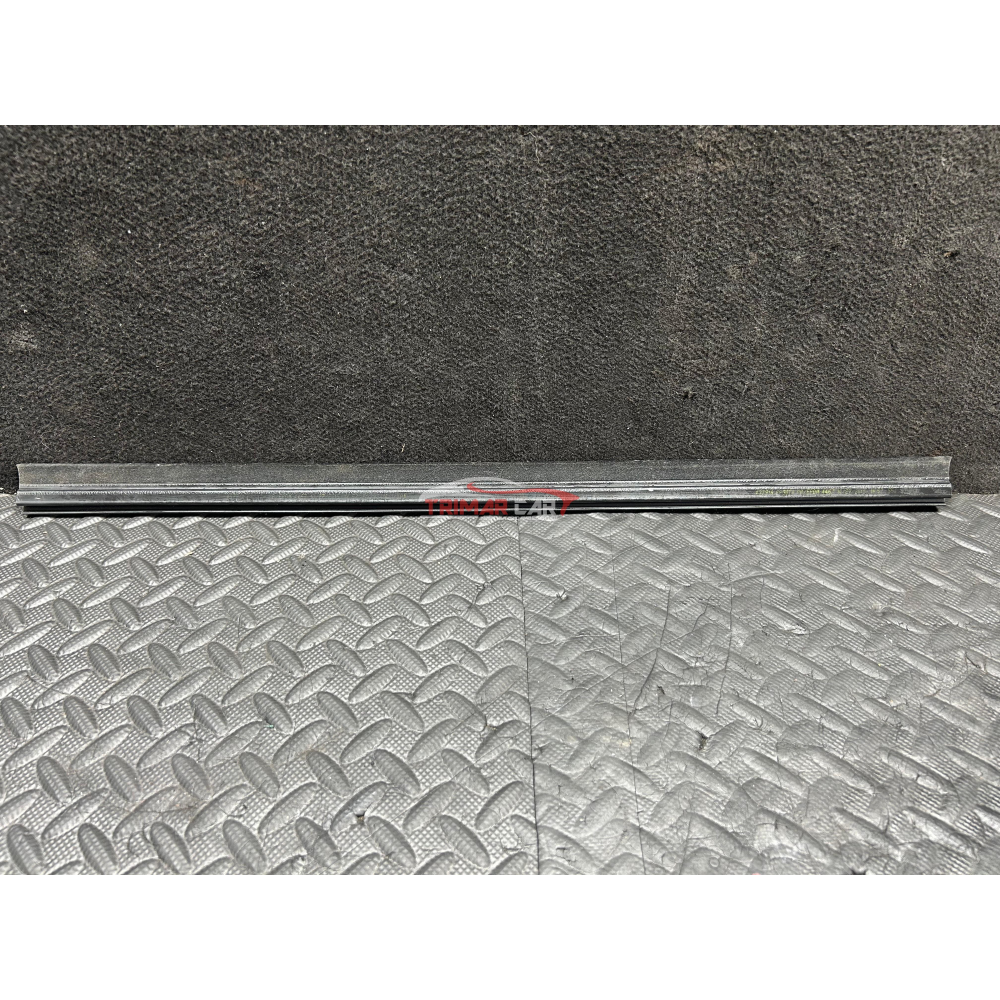 K55395715AB RASCHIAVETRO INTERNO ANTERIORE SINISTRO JEEP WRANGLER 3 (JK)(2007-2018)