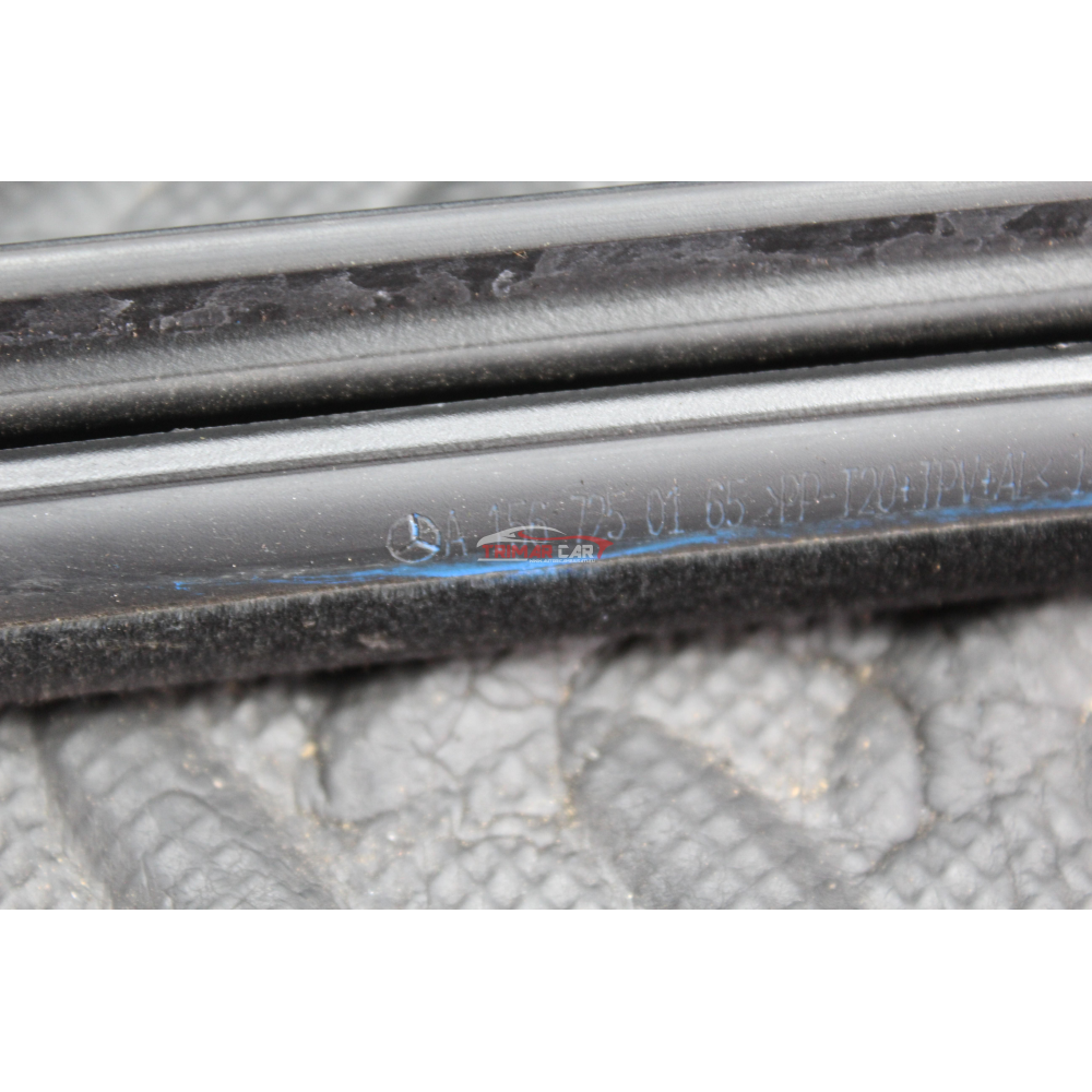 A1567250165 RASCHIAVETRO ESTERNO ANTERIORE SINISTRO MERCEDES CLASSE GLA (X156)(2013 >)