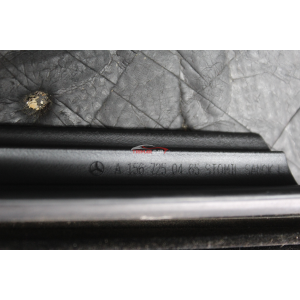 A1567250465 RASCHIAVETRO INTERNO ANTERIORE SINISTRO MERCEDES CLASSE GLA (X156)(2013 >)