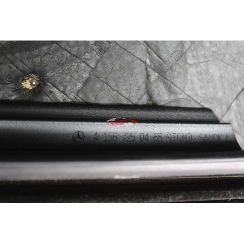 A1567250465 RASCHIAVETRO INTERNO ANTERIORE SINISTRO MERCEDES CLASSE GLA (X156)(2013 >)