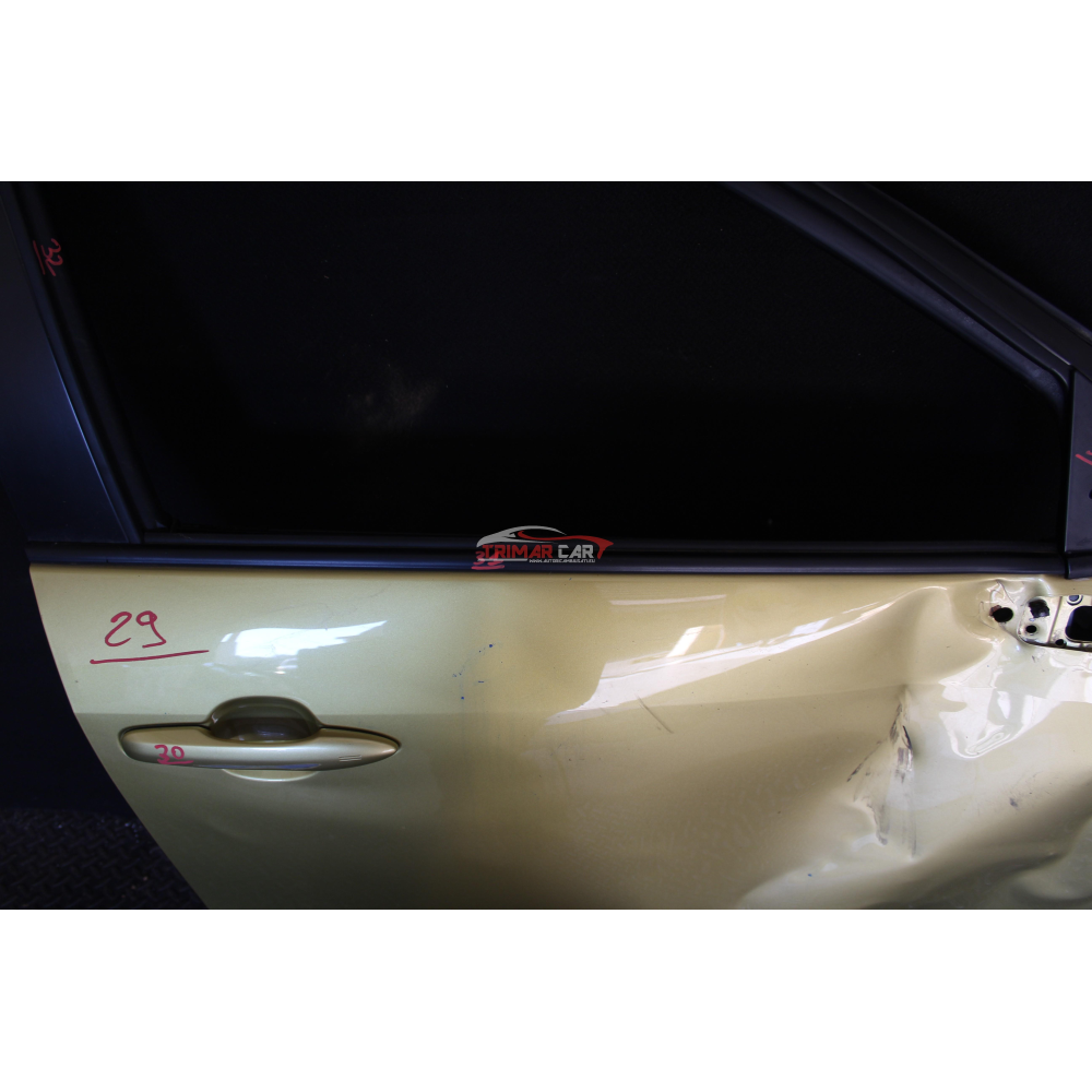 68160K2010 RASCHIAVETRO ESTERNO ANTERIORE DESTRO TOYOTA YARIS CROSS HYBRID (MXP_)(2020>) 1.5 HYBRID TRAZIONE INTEGRALE 116CV 85KW M15AFXE