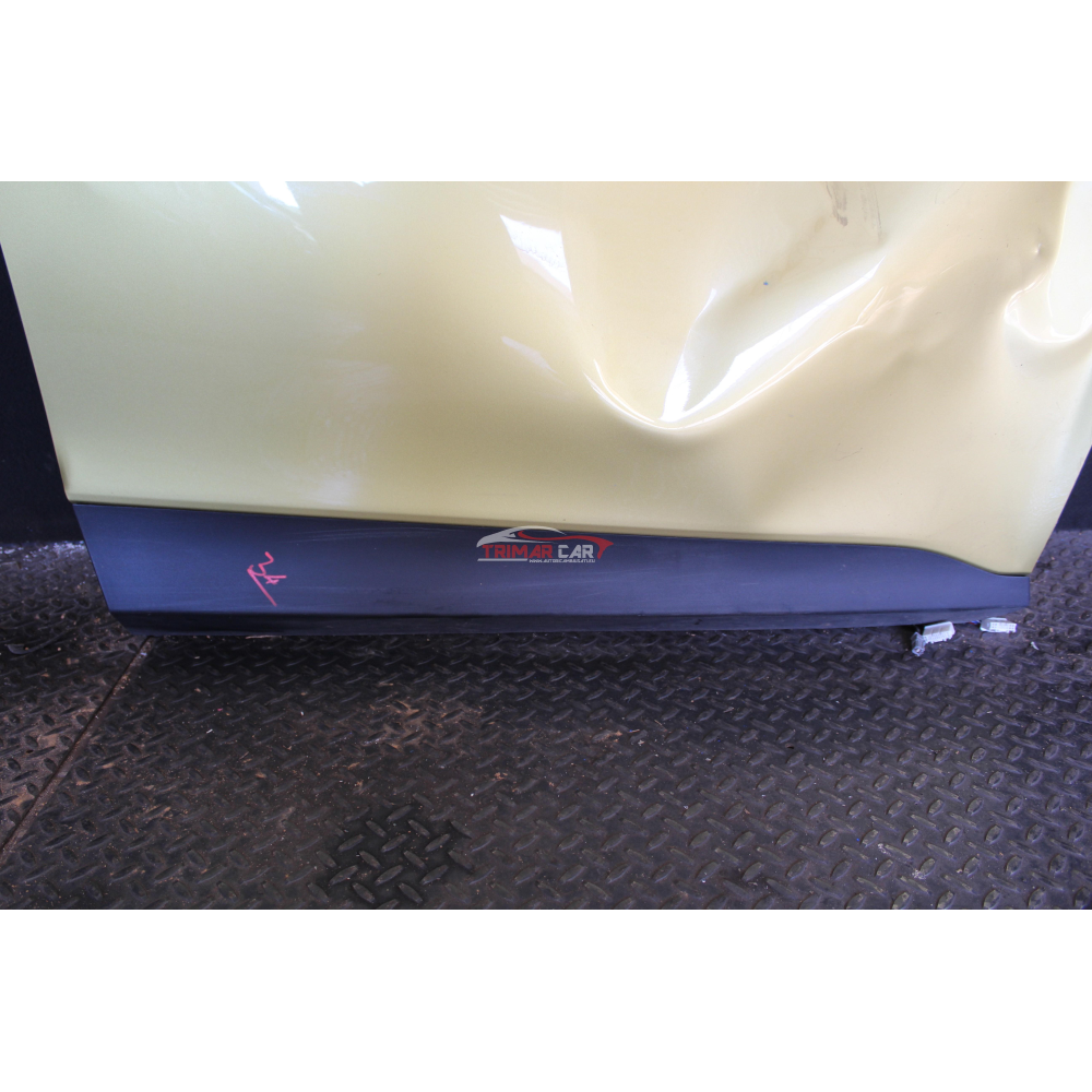 75073K2010 MODANATURA PORTA ANTERIORE DESTRA TOYOTA YARIS CROSS HYBRID (MXP_)(2020>) 1.5 HYBRID TRAZIONE INTEGRALE 116CV 85KW M15AFXE