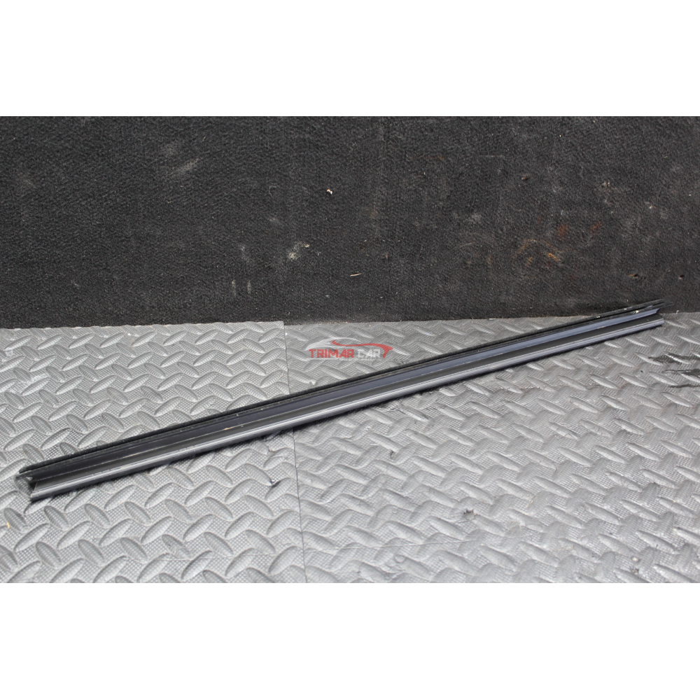 POSS COD 9835753680 RASCHIAVETRO INTERNO ANTERIORE SINISTRO OPEL MOKKA B (2020>)