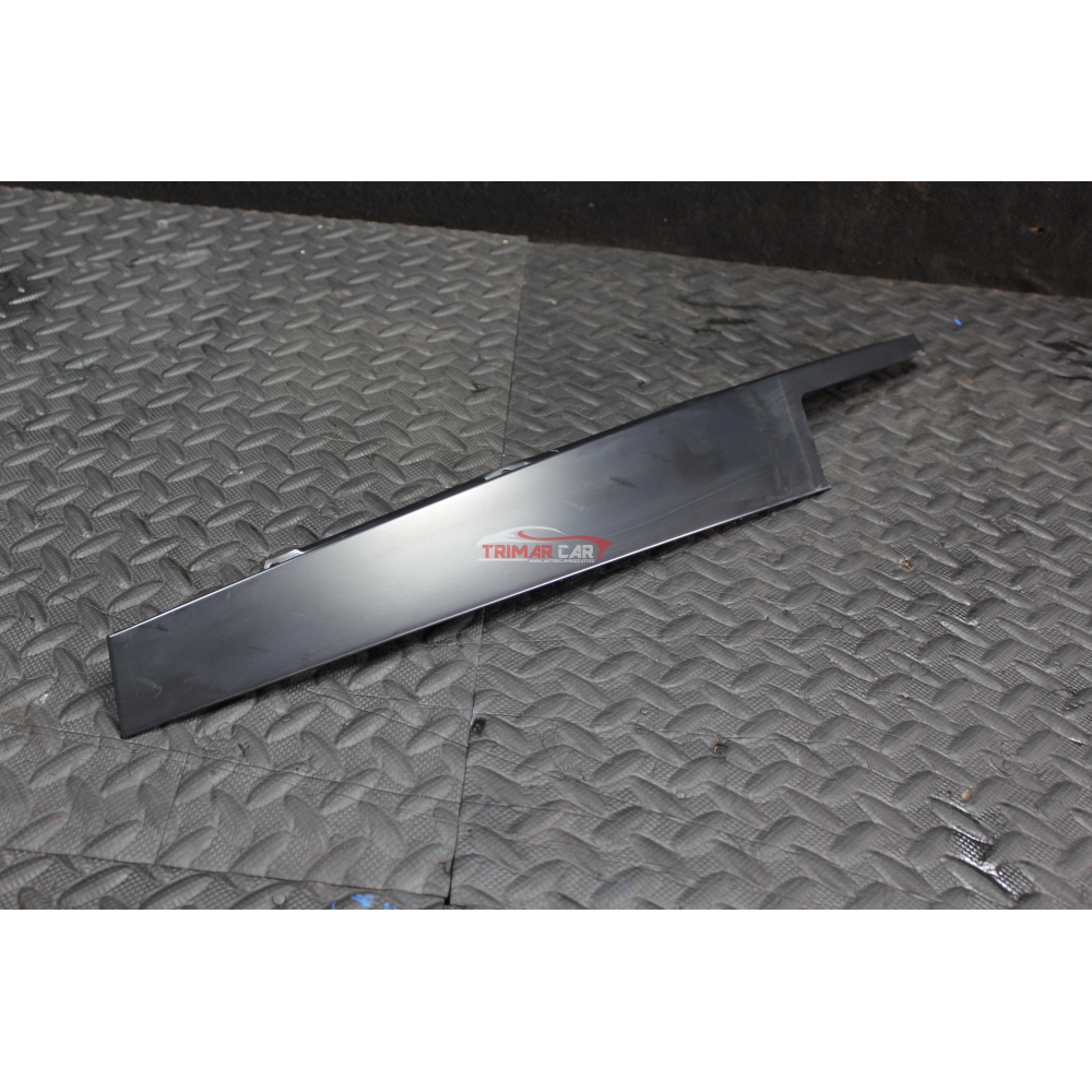 68102562AA MODANATURA SPORTELLO ANTERIORE DESTRO LATERALE JEEP CHEROKEE 5 (KL)(2013 >)